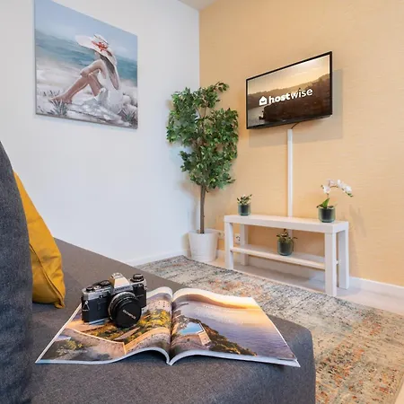 Host Wise - Cheerful Sunny Flat - Historic Center Porto