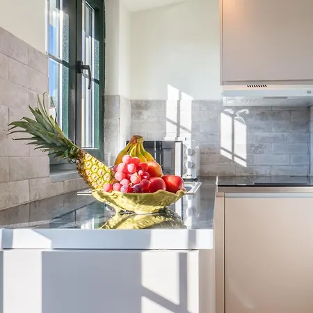 Host Wise - Cheerful Sunny Flat - Historic Center * Porto