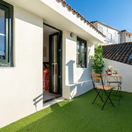 Apartment Host Wise - Cheerful Sunny Flat - Historic Center Porto