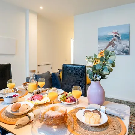 Appartement Host Wise - Cheerful Sunny Flat - Historic Center *
